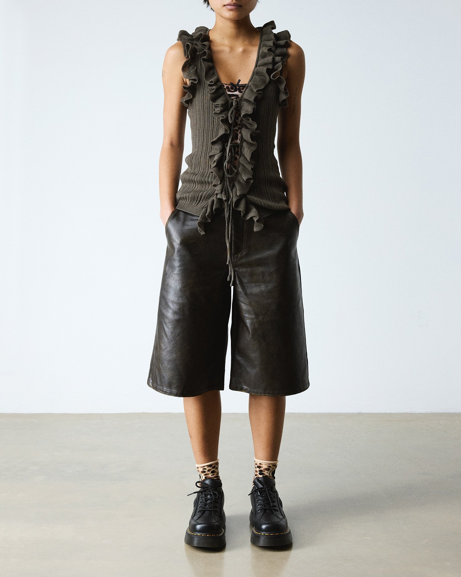 BUZZ 5 ホール シューズ