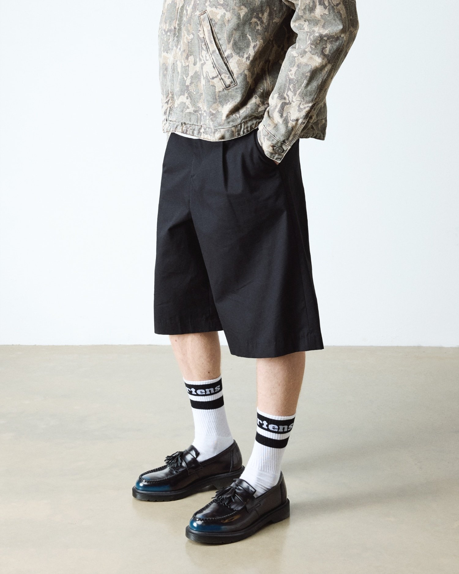 ADRIAN タッセル ローファー