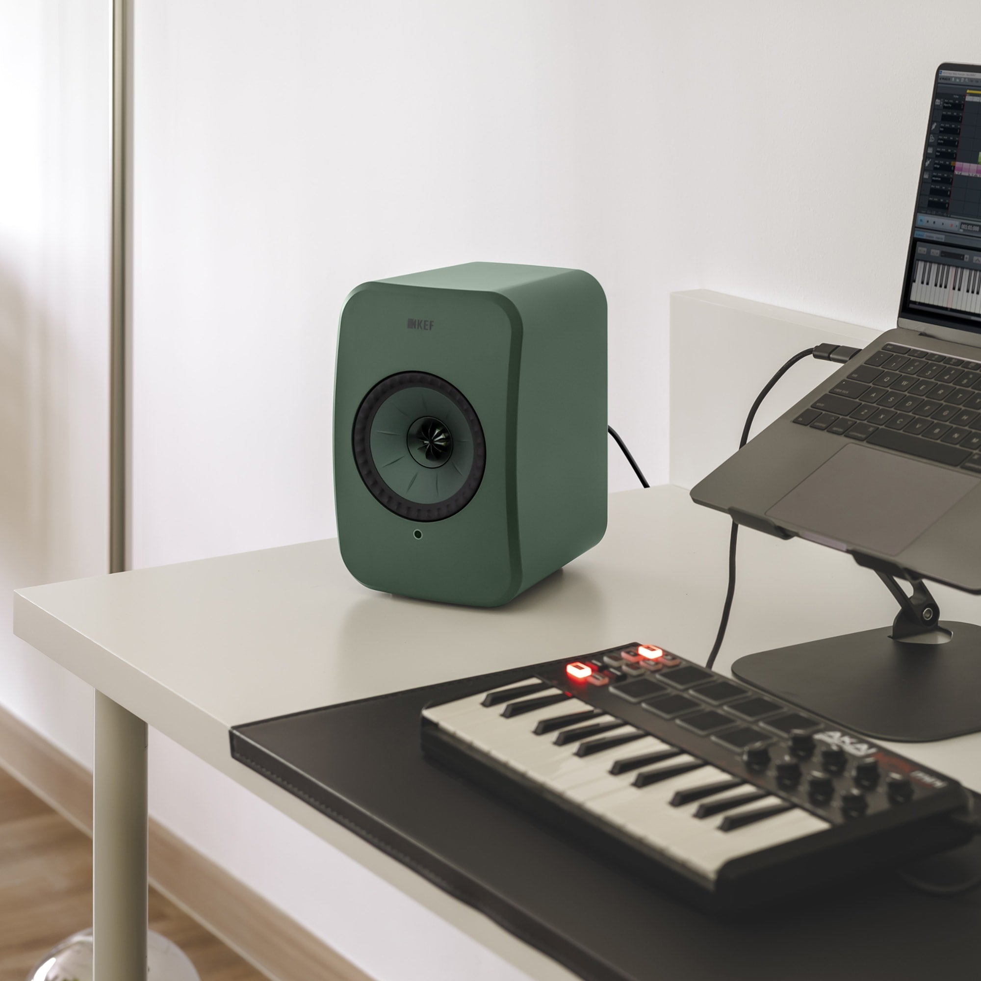 LSX II LT | KEF 日本