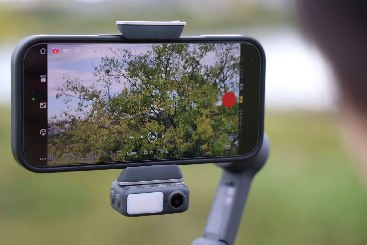DJI「Osmo Mobile 8」レビュー。スマホ撮影の表現力を引き上げる多機能