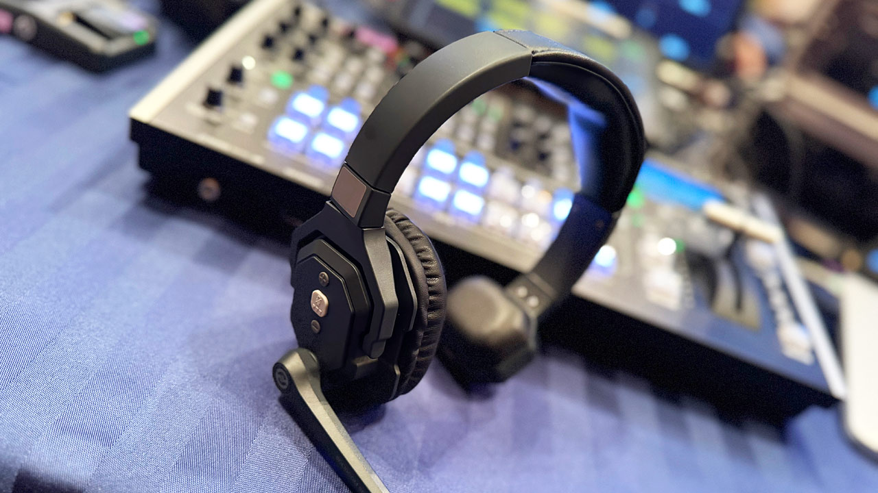 Hollyland「Solidcom SE Pro」、Solidcom SEと比較してレビュー