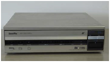 レーザーディスクプレーヤー3機種が、国立科学博物館の未来技術遺産に