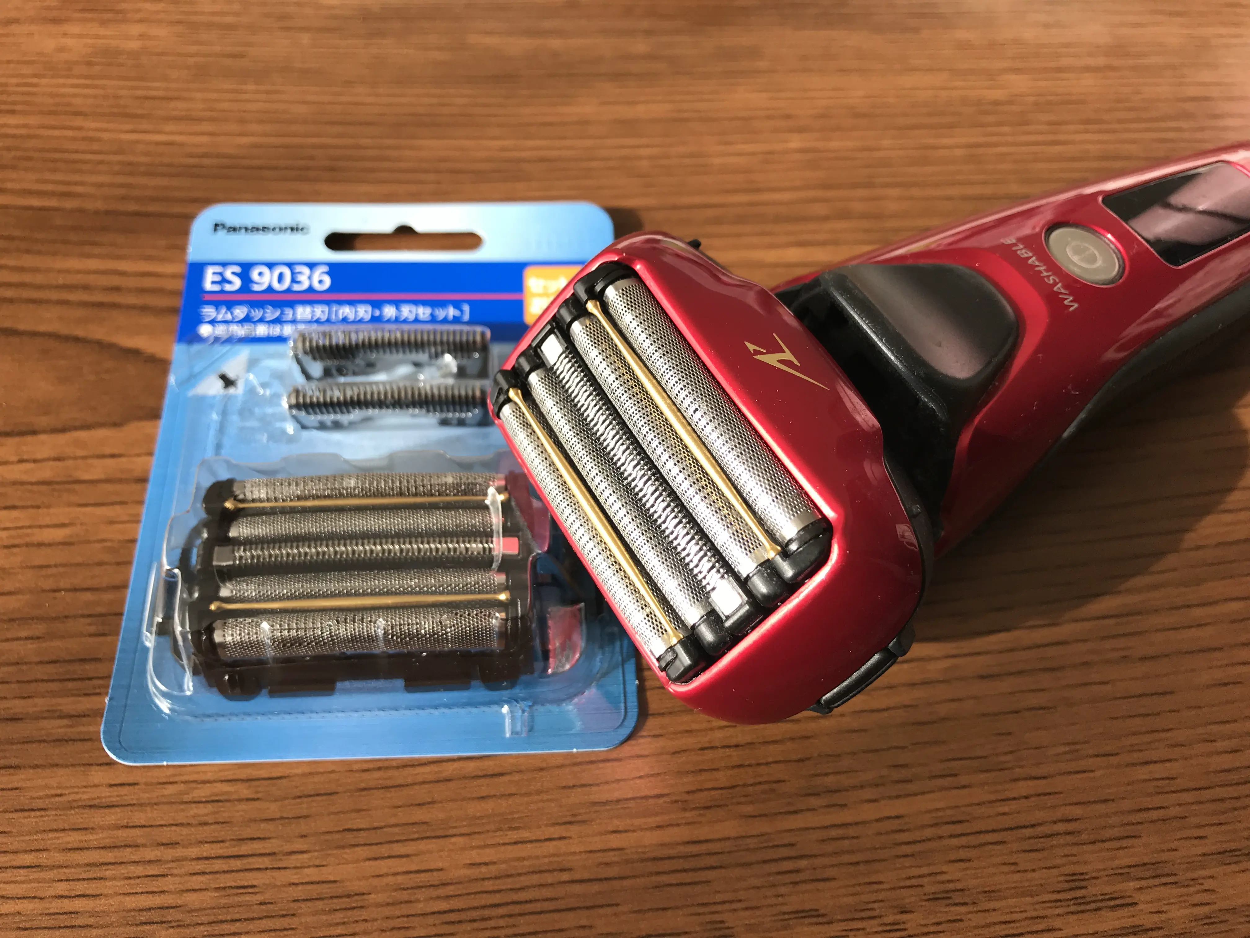ラムダッシュ「ES-LV5D」用の替え刃「ES9036」はAmazonだと定価の半額