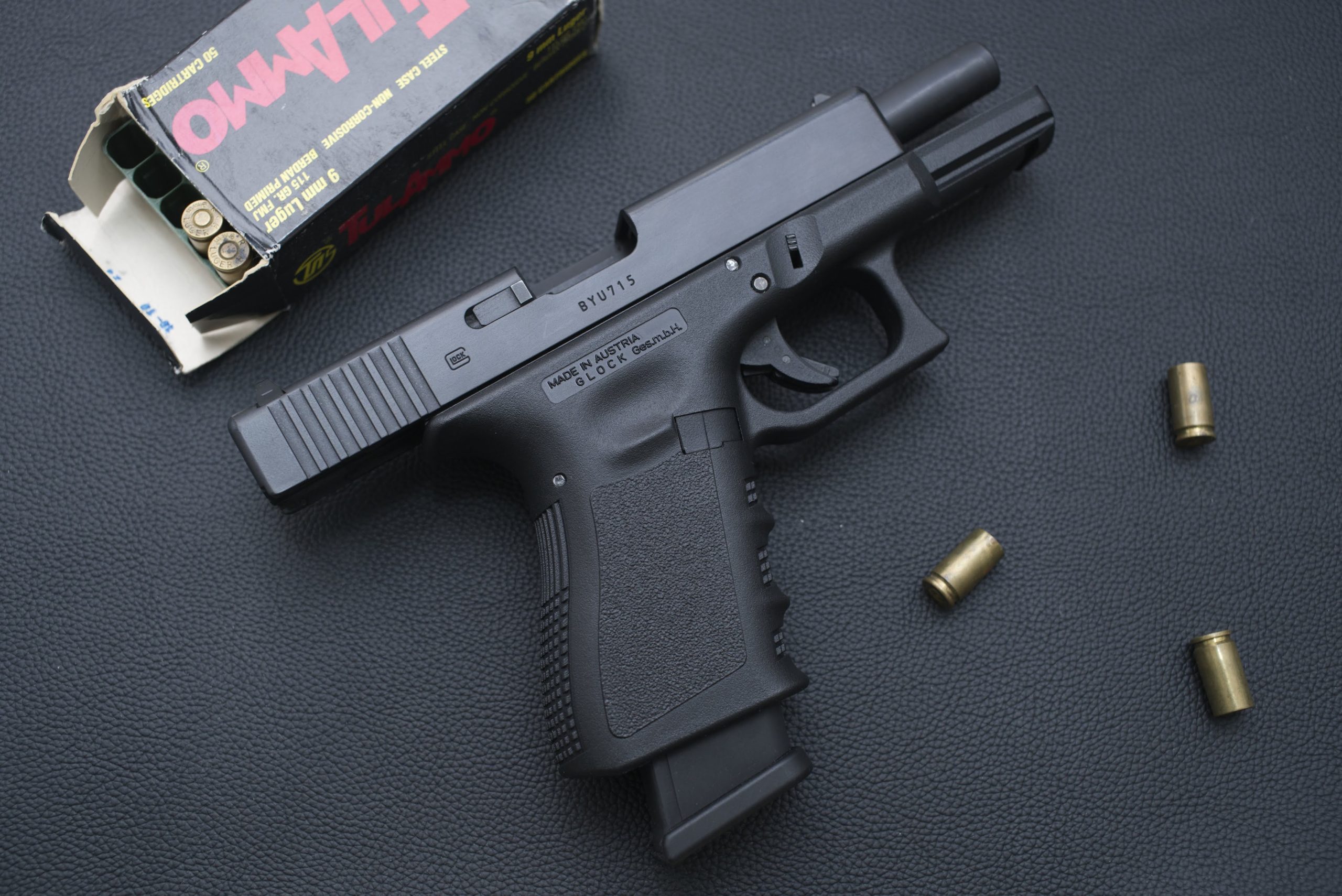 東京マルイ ガスブローバック グロック19 Gen3をガーダー製リアル