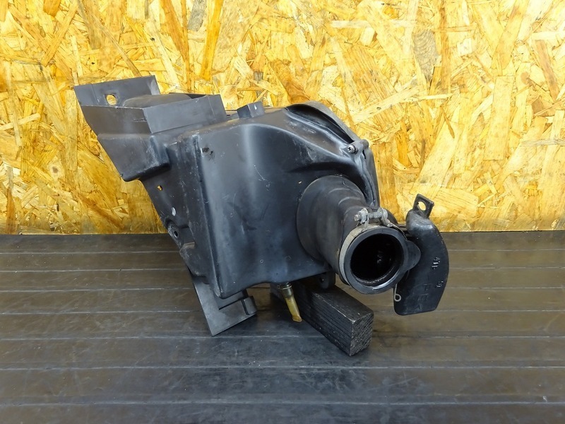 210726】DT230 ランツァ(4TP-006)◇ エアクリーナーボックス エアクリ