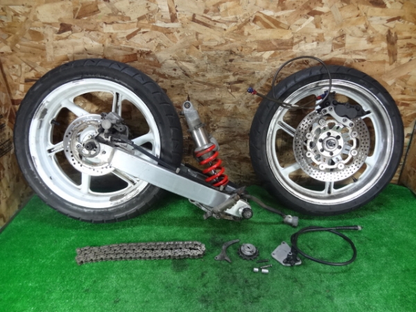 CRM250R(MD24-1205)◎17incキャストホイール モタード 流用?? – 中古