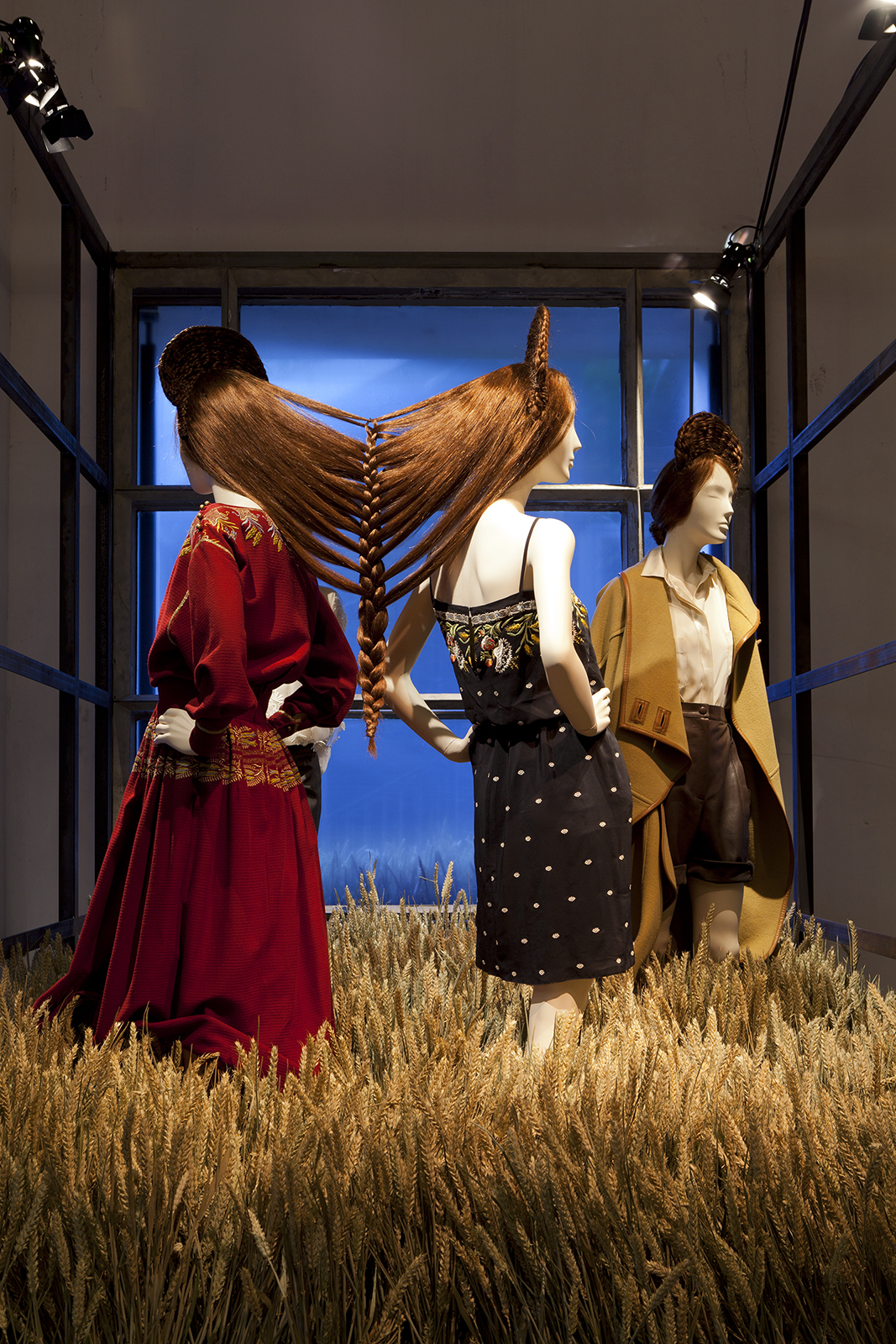 Judith Clark Studio — Chloé. Attitudes