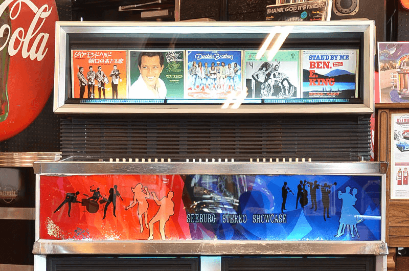 1967 SEEBURG SS160 “SHOWCASE” (JB-027) | FLAT4｜VINTAGE JUKEBOX