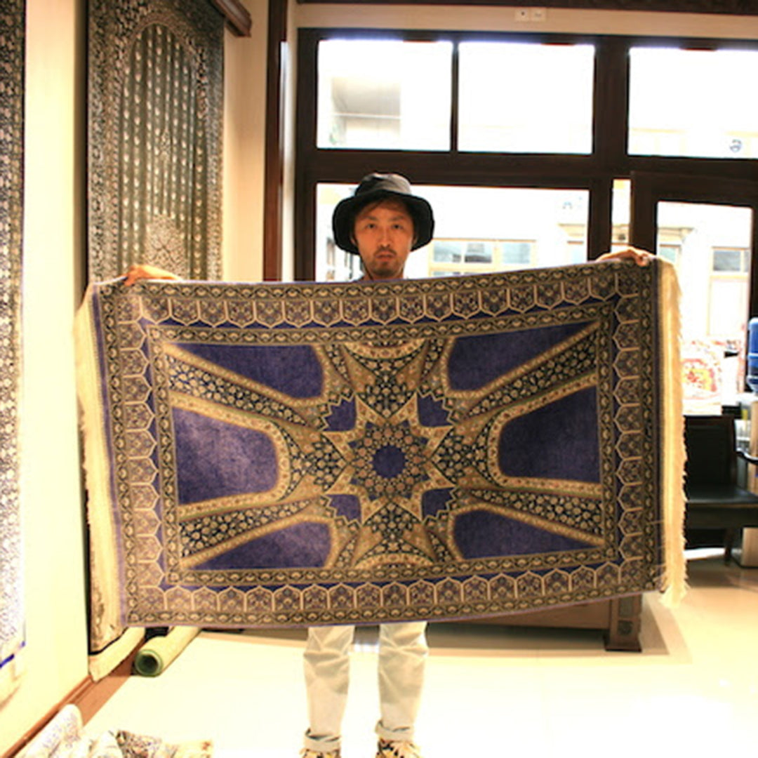 ペルシャ絨毯 イラン クム産玄関マットサイズ 58×88