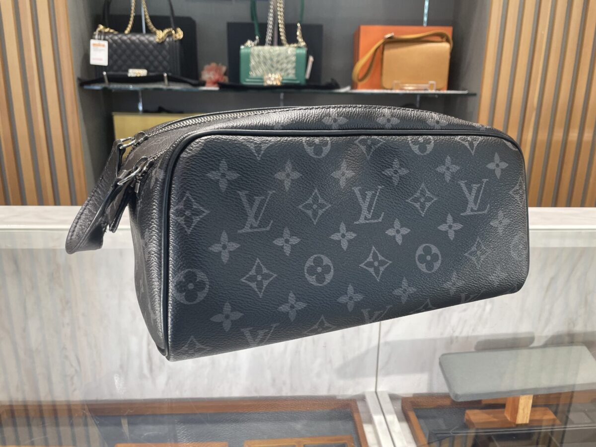 徹底解説】ルイヴィトン トラベルポーチ ドップキット M46354 買取を
