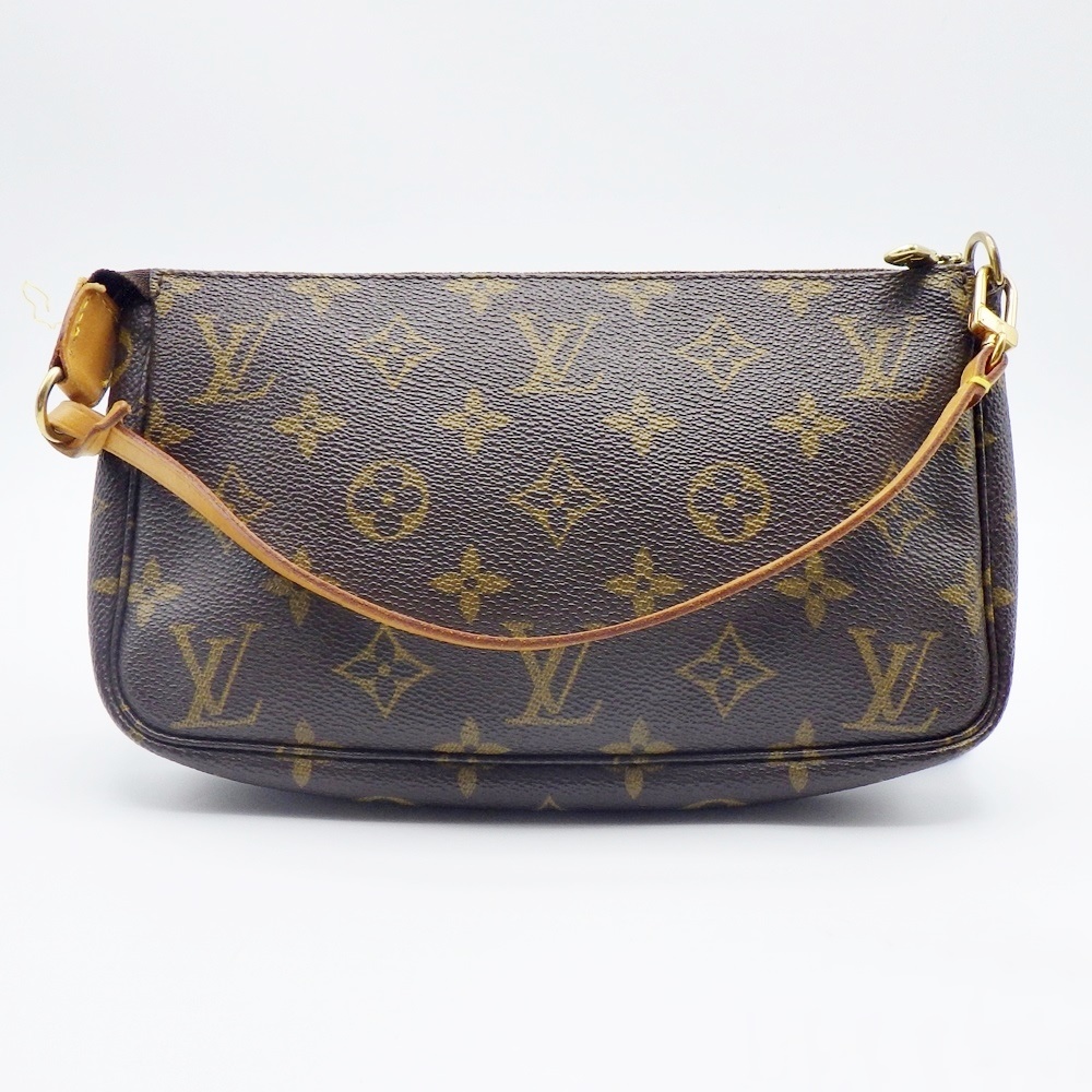 ルイ・ヴィトンの『ミニ・ポシェット・アクセソワール』の容量や使用例