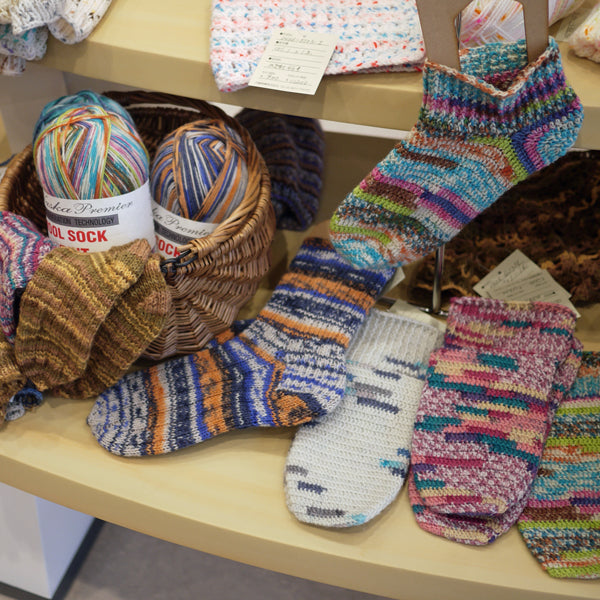 ウールソックプリント ナスカ 内藤商事 【KY】 毛糸 編み物 100g