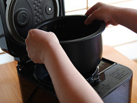 家電製品ミニレビュー - 三菱「蒸気レスIH 本炭釜 NJ-XWB10J」 前編