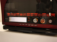 東芝、“オーブンシート要らず”のスチームオーブンレンジ - 家電 Watch