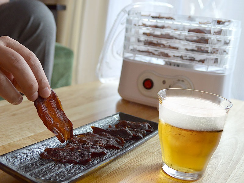 サンコー、好みの味付けでビーフジャーキーが作れる食品乾燥機 - 家電