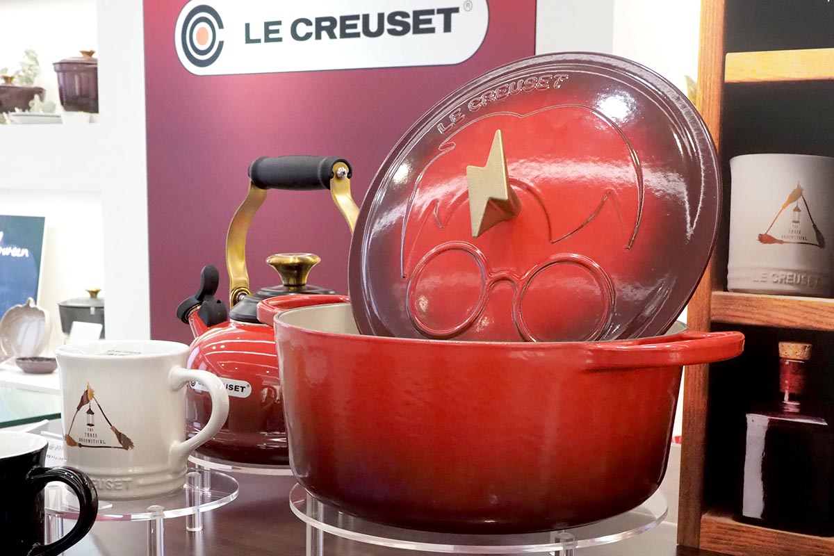 ル・クルーゼとハリー・ポッターがコラボ! 魔法のココット、杖のような