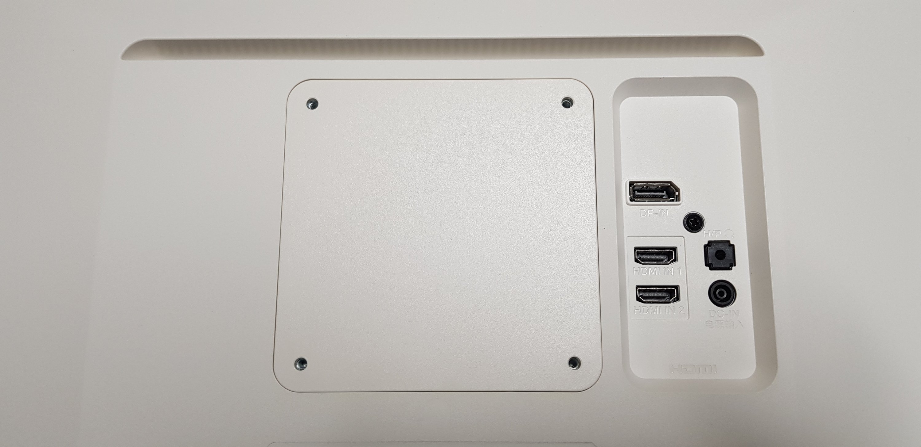 LGの4Kモニター 27UL500-W