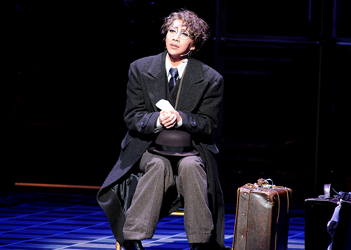 ギャラリー | 月組公演 『グランドホテル』『カルーセル輪舞曲（ロンド