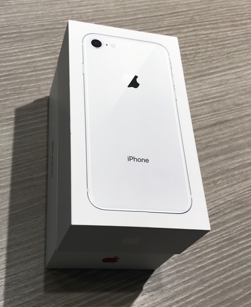 Apple iPhone 8 シルバー 本体のみ 箱付き Apple iPhone 8 シルバー 箱付き