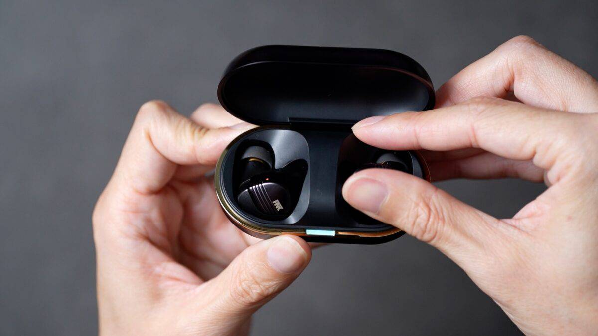 AVIOT / ピヤホン8（TE-W1-PNK）レビュー｜2万円以下のTWSを焼き尽くす