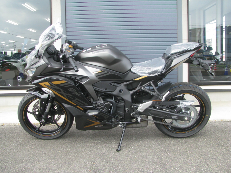 新車 カワサキ Ninja ZX－25R SE グレー／ブラック | 川口輪業