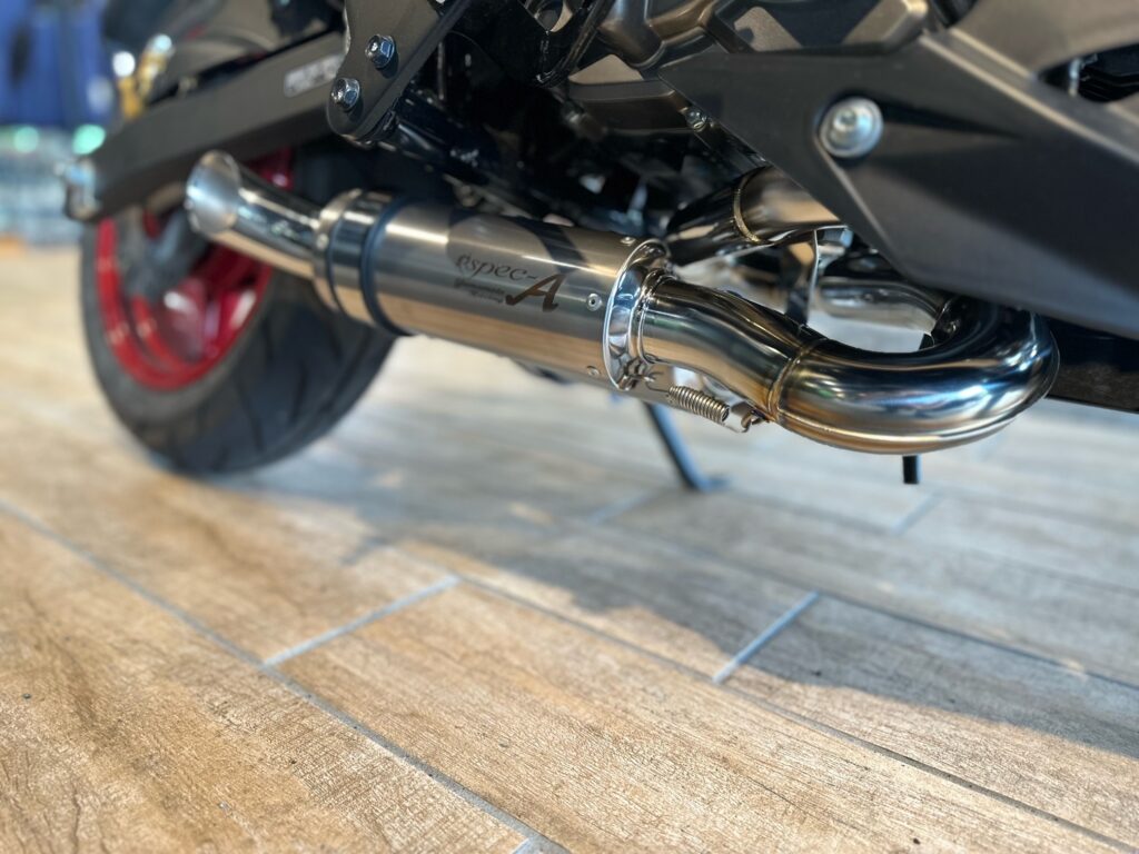 Z125 PRO」にヤマモトレーシングのフルエキゾーストマフラーを取り付け