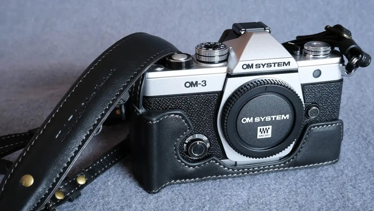 Stylish OM System OM-3 Leather Camera Case: Handcrafted Protection wit