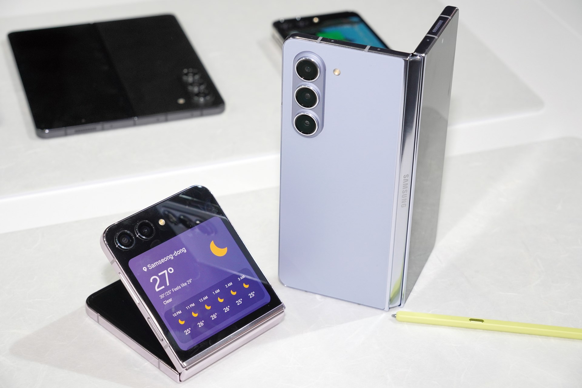 遂に発売された「Pixel Fold」、各社出そろってきたフォルダブルスマホ