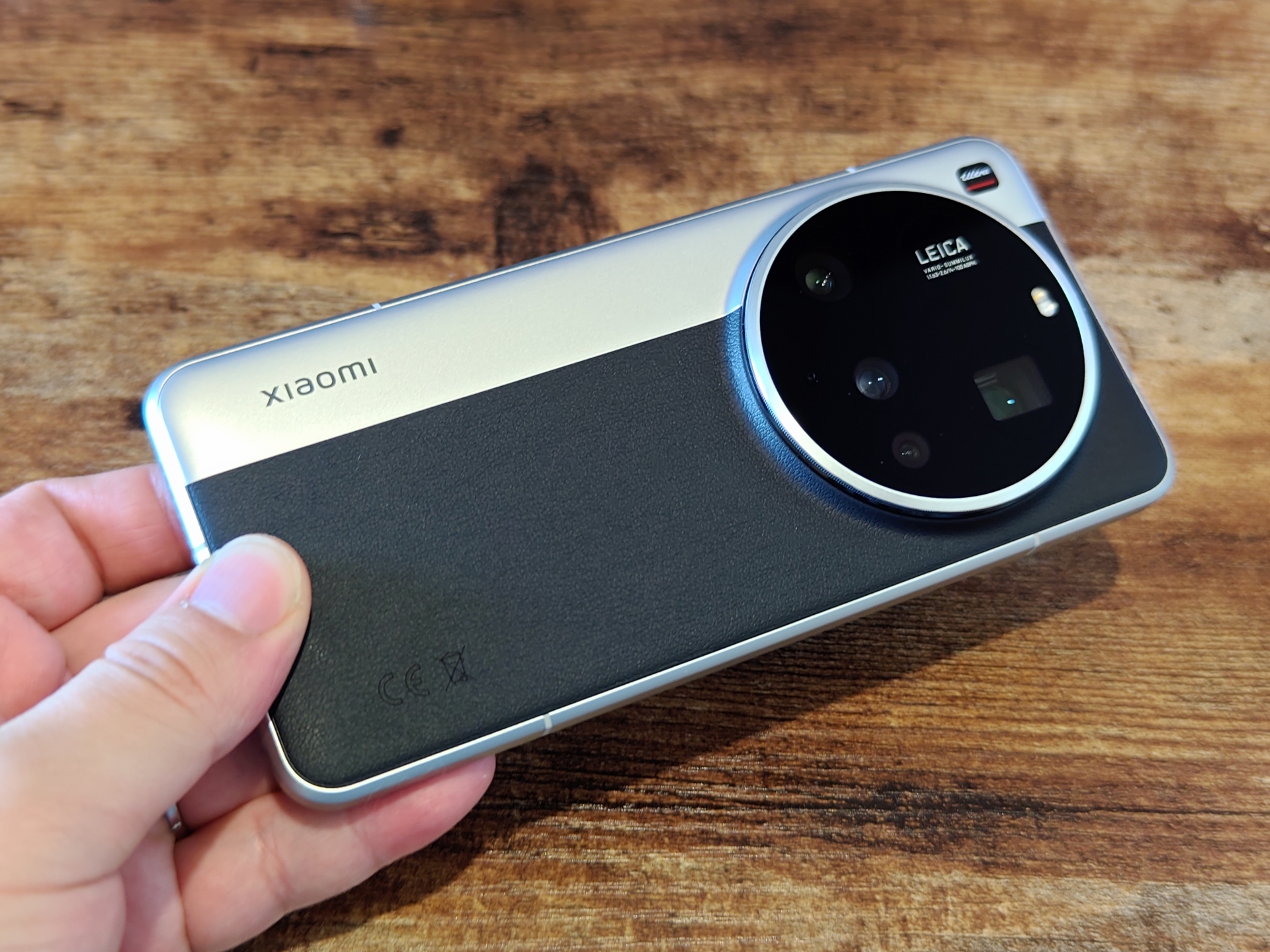 Xiaomi 15 Ultra」レビュー 望遠も強化されてさらにデジカメライクに