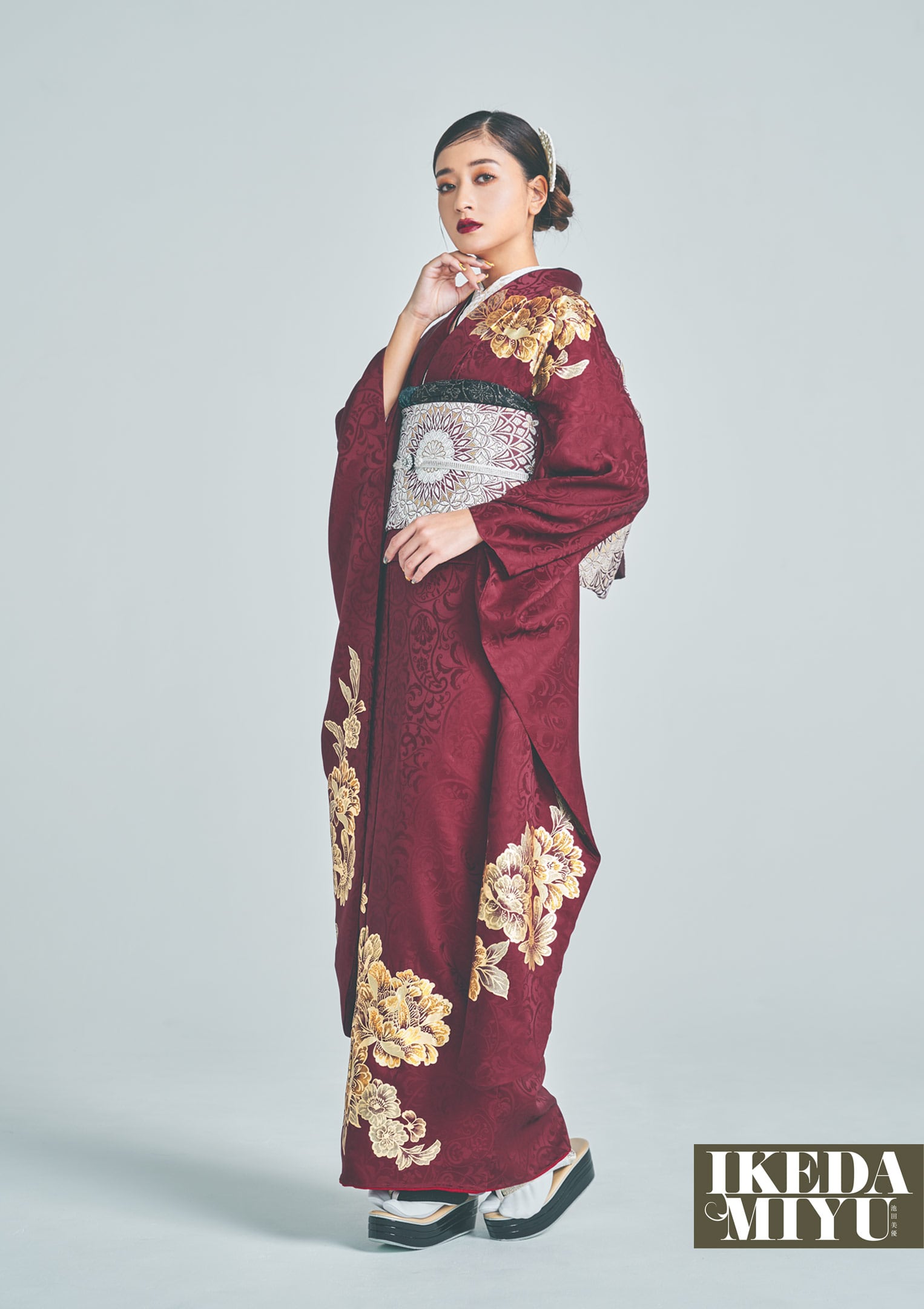 振袖ネットレンタル：赤と金箔】シンプルだけど華やか/KH-469 – kimono