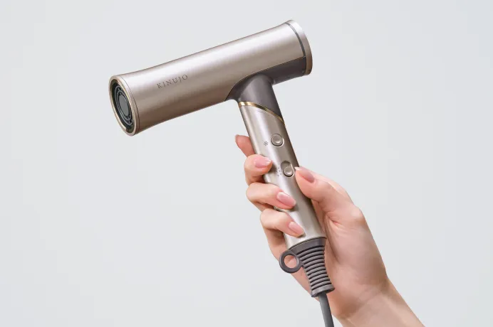 KINUJO Hair Dryer Voyage（ボヤージュ）｜世界対応のヘアドライヤーが