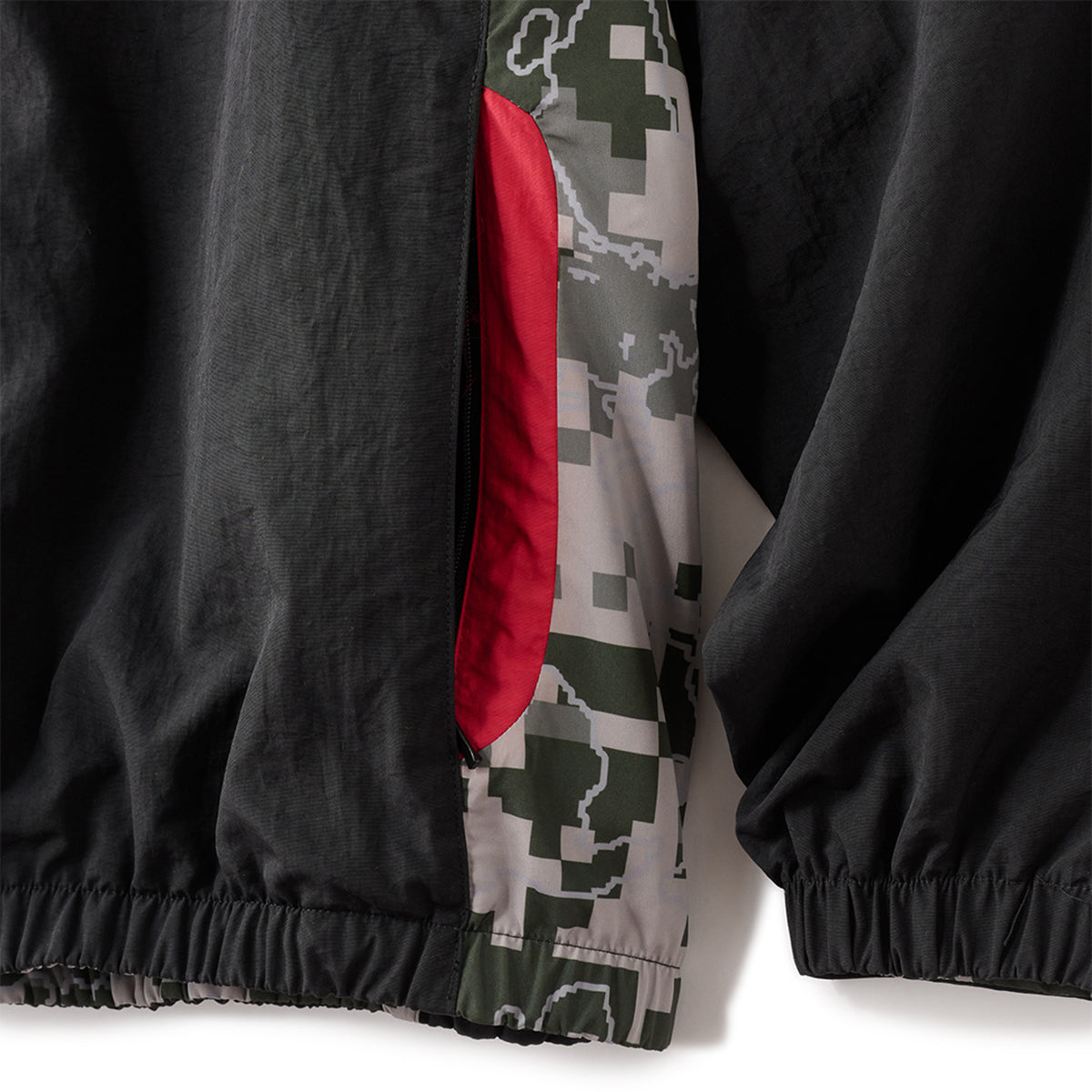 HELLRAZOR x UMBRO NEW WORLD DIGITAL CAMO REVERSIBLE JACKET