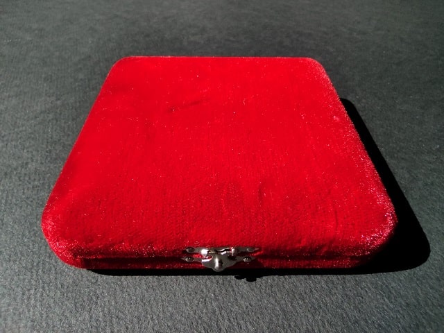 造幣局「久蔵桜」七宝入り銀章牌の紹介 | 金銀砂子・造幣局の金属工芸