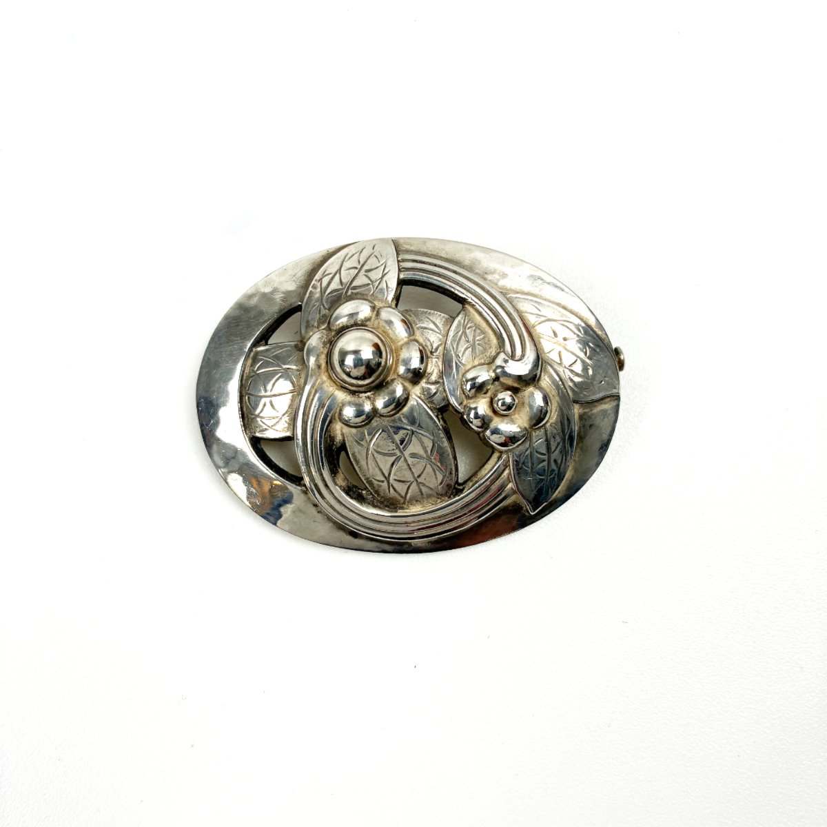 357 シルバーブローチ ツイスト オーバル 925 357 シルバーブローチ