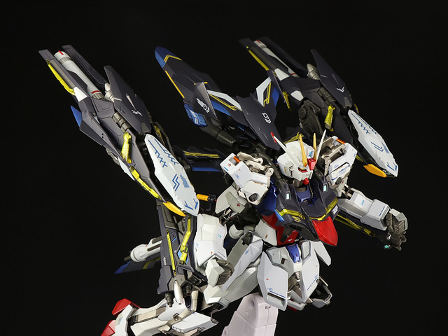 L BUILD ライトニングストライカー Metal Build] Lightning Striker