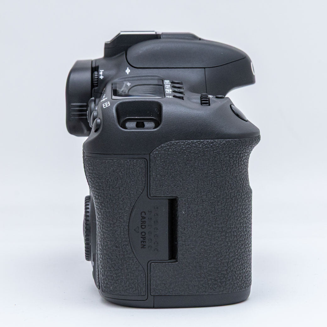 Canon EOS 7D Mark II – ねりま中古カメラきつね堂