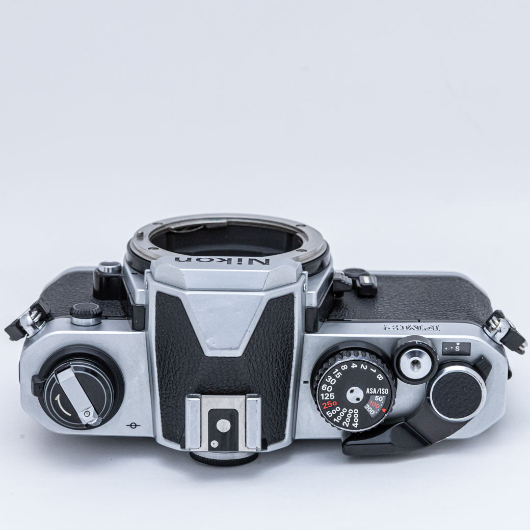Nikon New FM2 シルバー, MD-12付き – ねりま中古カメラきつね堂