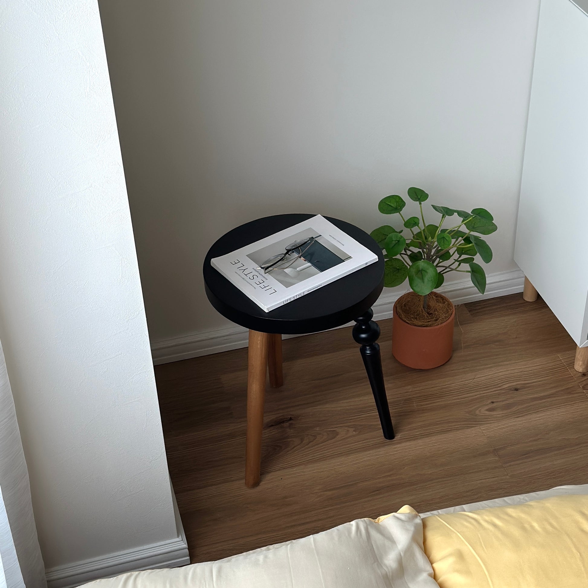 サイドテーブル｜ターンドレッグミニテーブル - territory