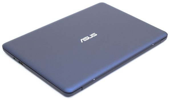 ASUS VivoBook E200HA自腹レビュー！税込み2万円台の軽量＆低スペック