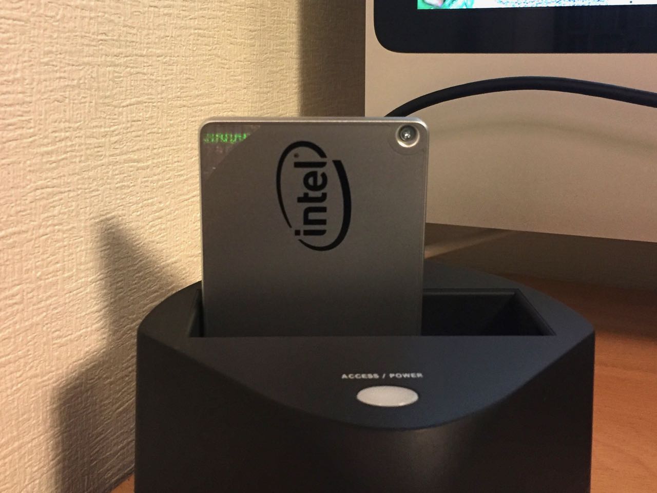 iMacのHDDからSSDへの換装（iMac Early 2008） – 私は何から出来ている