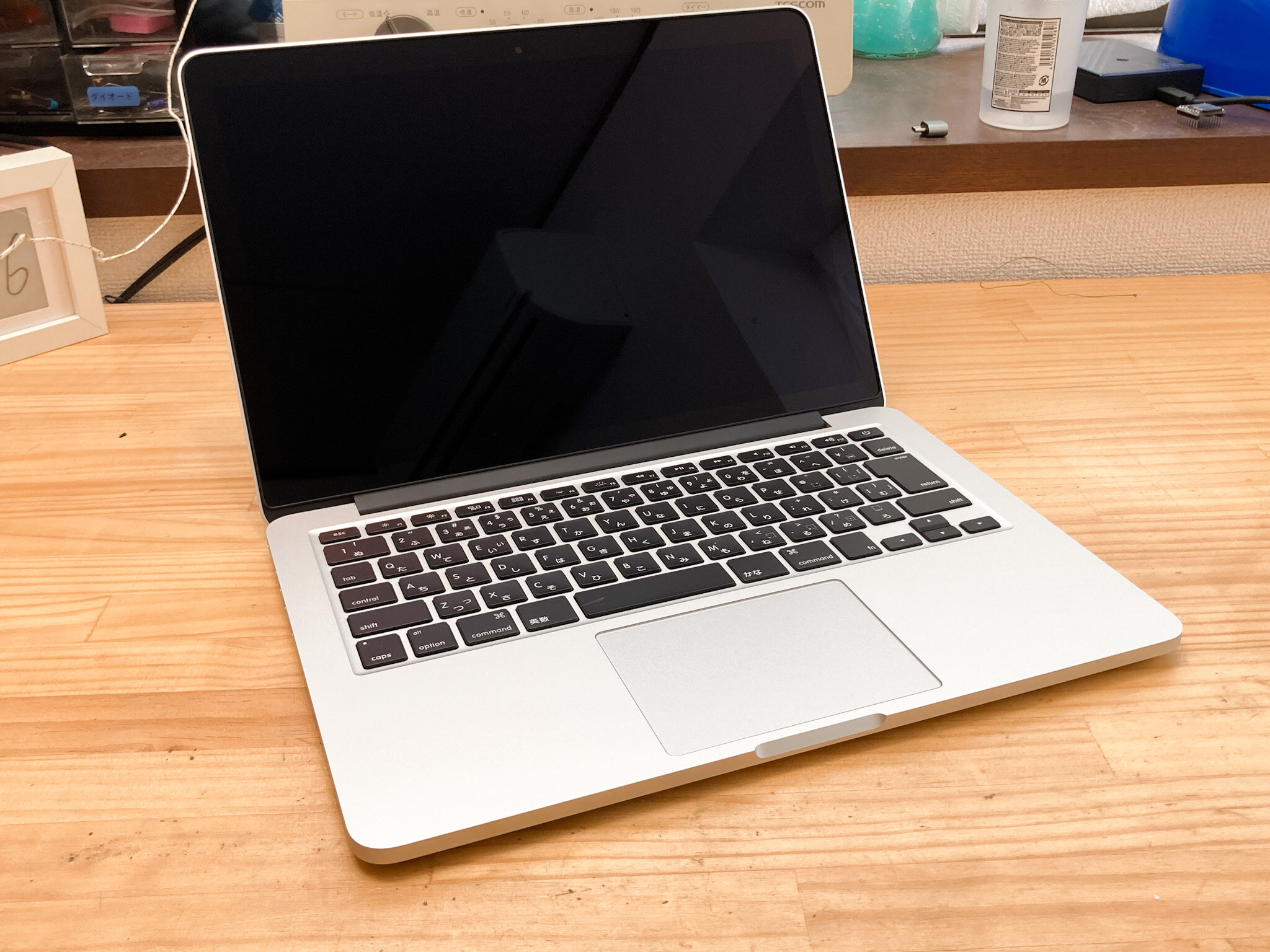 修理に出していたMacBookProがほぼ新品になって帰ってきました