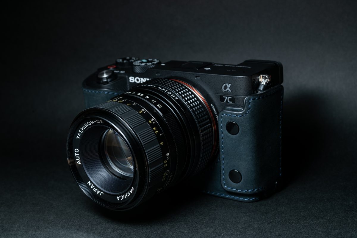 オールドレンズ】ヤシカが生んだ味わいのあるレンズ「YASHICA AUTO