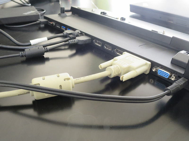 ThinkPad X270 ドッキングステーション ウルトラドックが一番使い