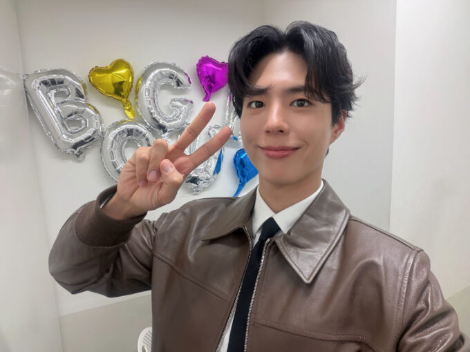 パク・ボゴム、東京でファンサイン会開催…「想いが実を結ぶ2026年に