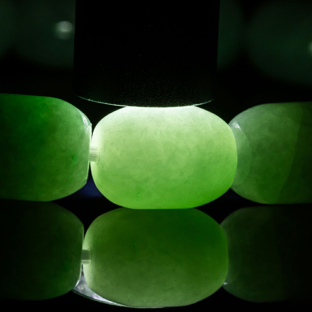 極上プレミアム・17cmサイズ・艶美麗・透明感抜群】（プレミアム緑色