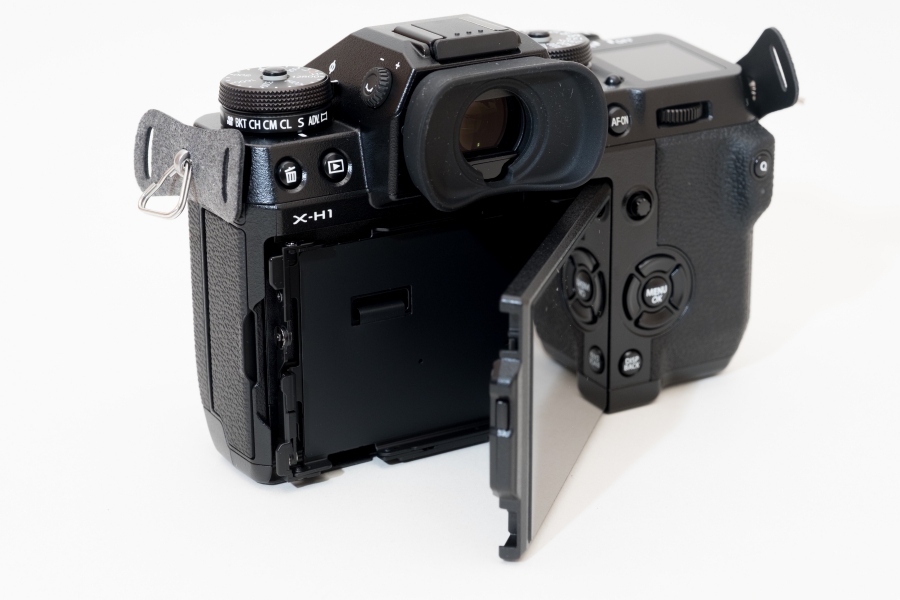 FUJIFILM X-H1 レビュー 富士フイルムの本気を垣間見るミラーレス一眼