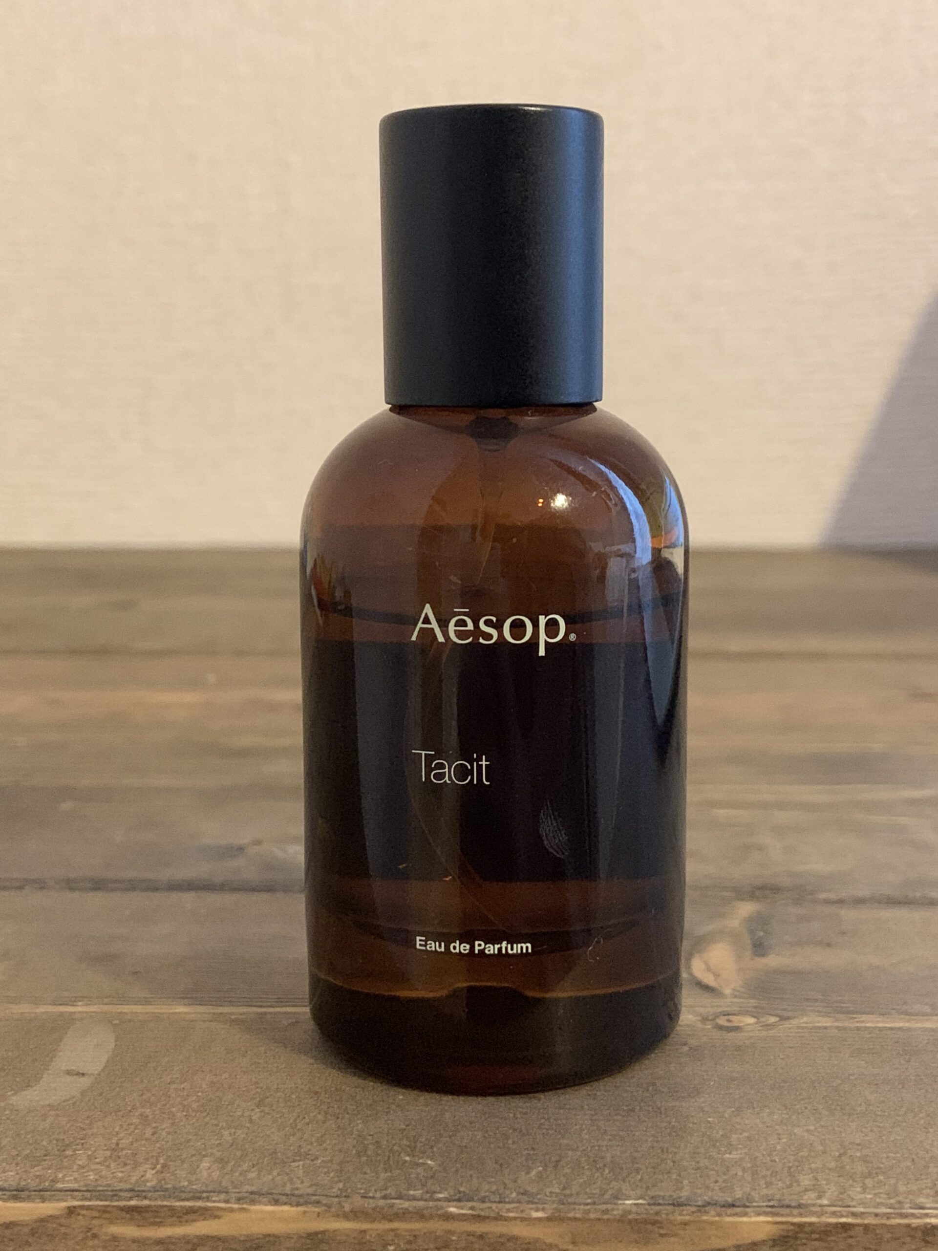Aesopイソップ タシット オードパルファムはシトラス系の爽やかさの中