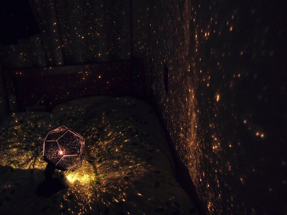 家庭用プラネタリウムの最上級モデル「ホームスター EXTRA」を買って