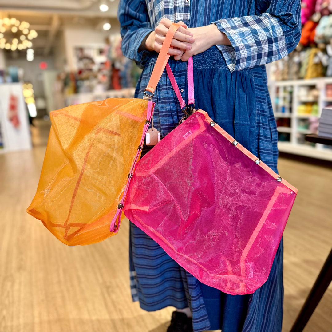 Knit Dallas Custom Della Q/Madelinetosh Big Bottom Bucket Bags