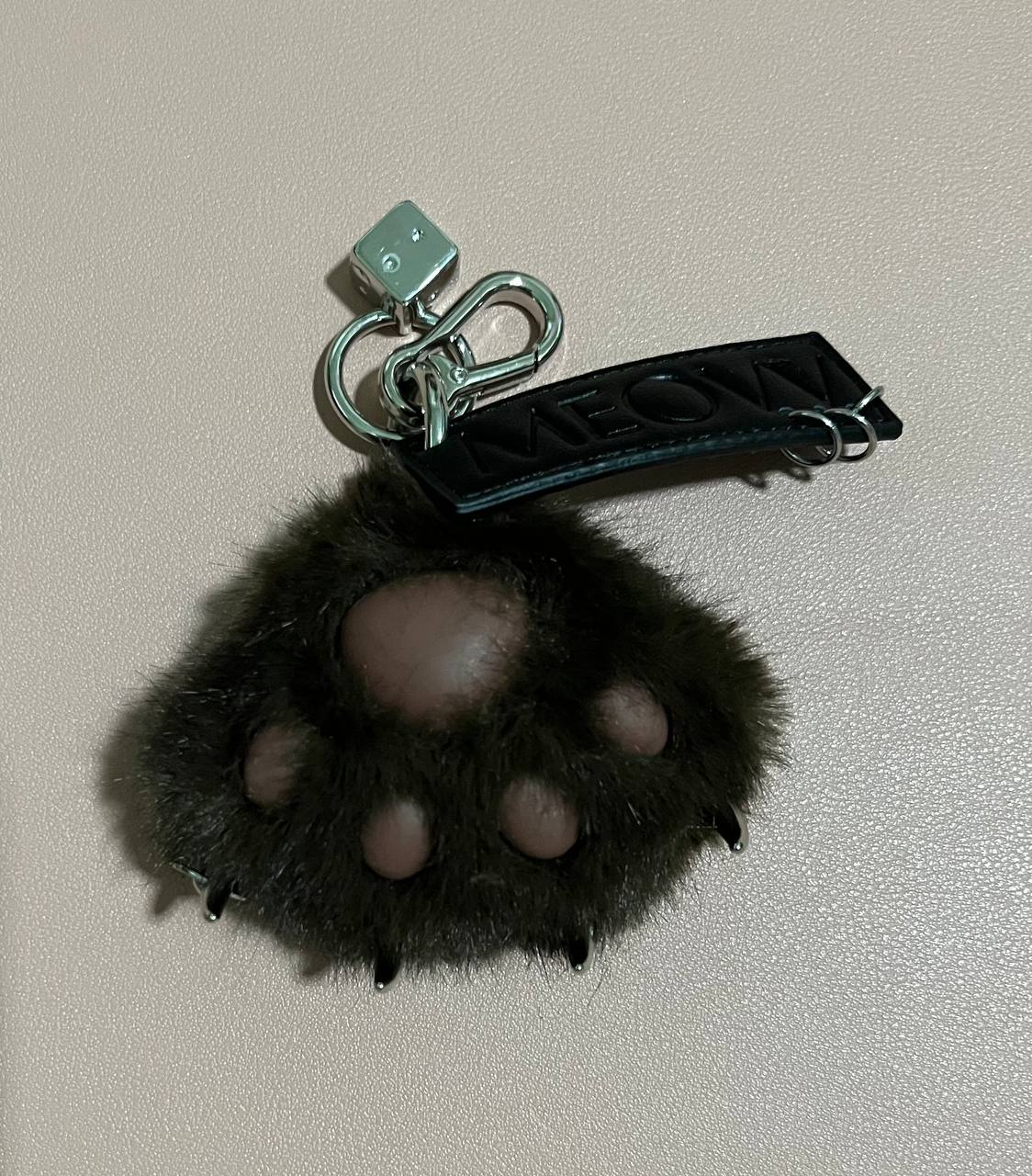 MEOVV - My Eyes Open Vvide Jelly Paw ver. (Official Jelly Paw